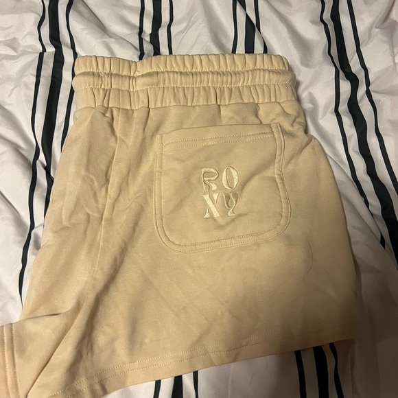 Roxy Pants - XL Roxy Shorts